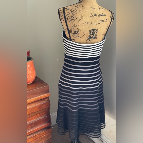 EUC WHBM Black Mesh Dress with White to Gray Ombré Stripes - Picture 4 of 8